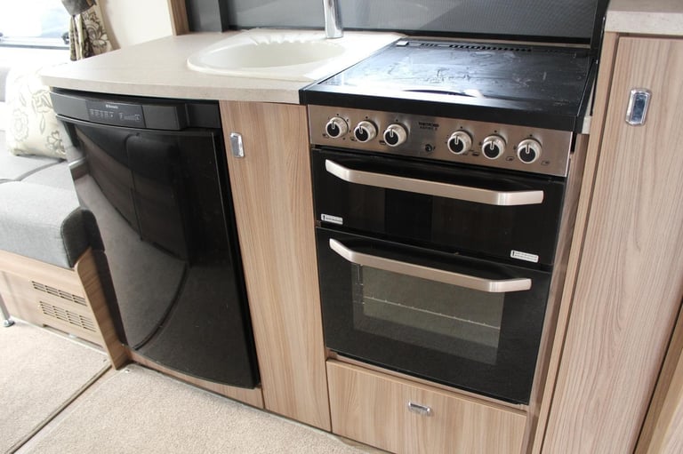 Bessacarr 442 DIESEL MANUAL 2015/65