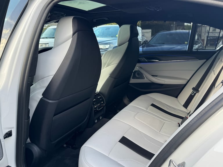 2020 BMW M5 4.4 V8 GPF Saloon 4dr Petrol Steptronic xDrive Euro 6 (s/s) (600 ps) SALOON Petrol Au...