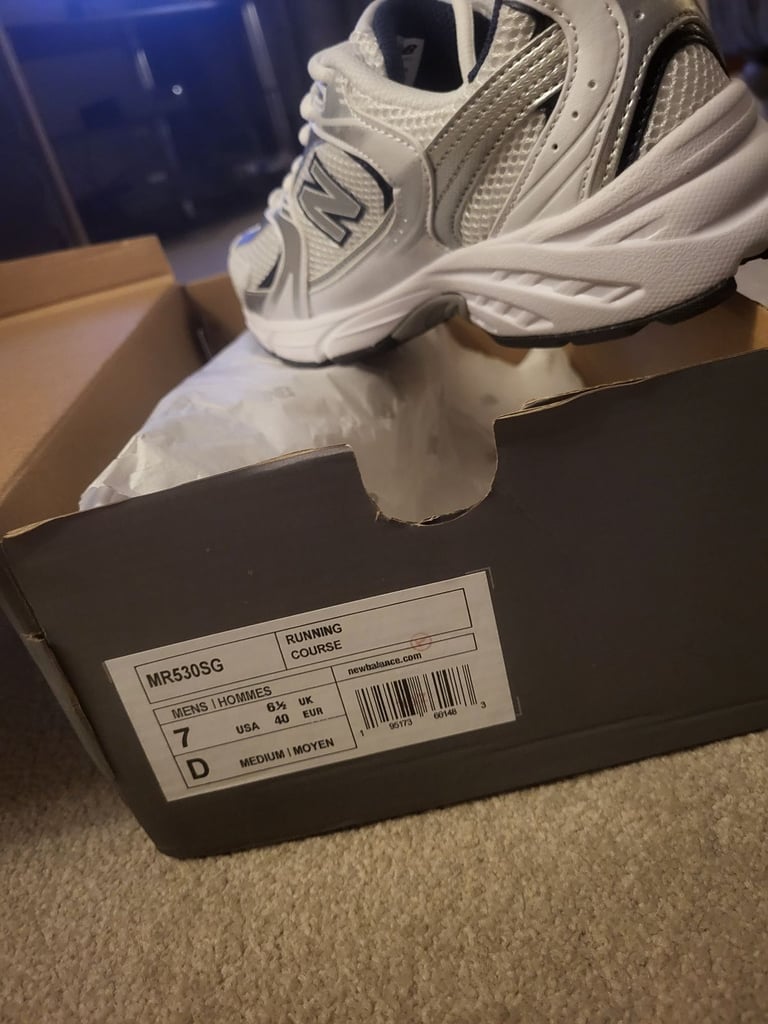 Brand New New Balance 530 silver/navy