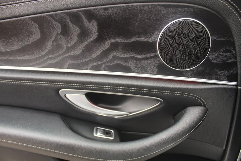  Mercedes-Benz E-Class 2.0 E220d AMG Line (Premium) G-Tronic+ Euro 6 (s/s) 4dr Diesel Automatic