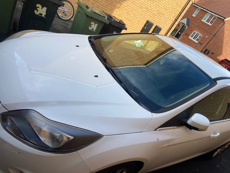 Ford, FOCUS, Hatchback, 2011, Manual, 1596 (cc), 5 doors