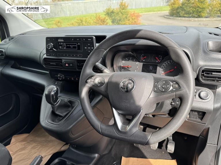 2020 Vauxhall Combo 2000 1.5 Turbo D 100ps H1 Sportive Van PANEL VAN DIESEL Manual