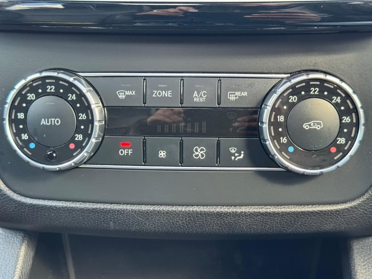 2016 Mercedes-Benz GLE 3.0 GLE350d V6 AMG Line (Premium) G-Tronic 4MATIC Euro 6 (s/s) 5dr ESTATE ...