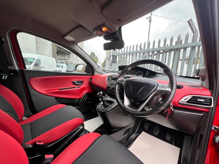 2012 Chrysler Ypsilon 1.2 Black and Red 5dr HATCHBACK PETROL Manual