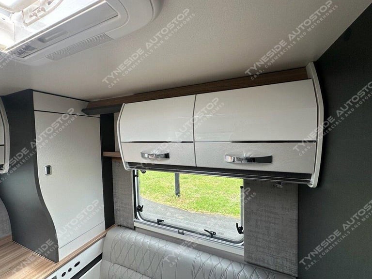 24 SWIFT KON-TIKI SWIFT KON-TIKI 774 6 BERTH MOTORHOME DIESEL