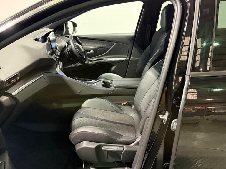 2023 Peugeot 5008 1.5 Bluehdi Allure Suv 5dr Diesel Eat Euro 6 (s/s) (130 Ps) HATCHBACK Diesel Au...