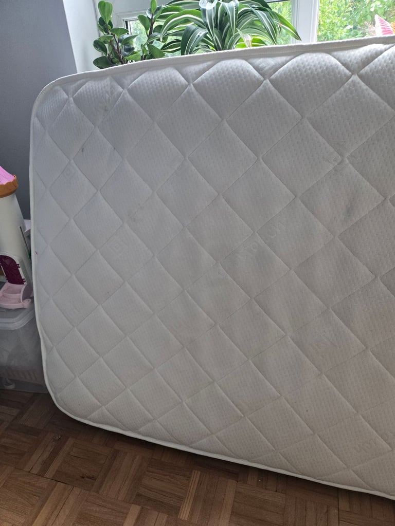 Single bed mattress - free