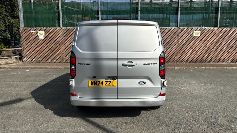 2024 Ford Transit Custom 2.0 EcoBlue 136ps H1 Van Limited PANEL VAN DIESEL Manual