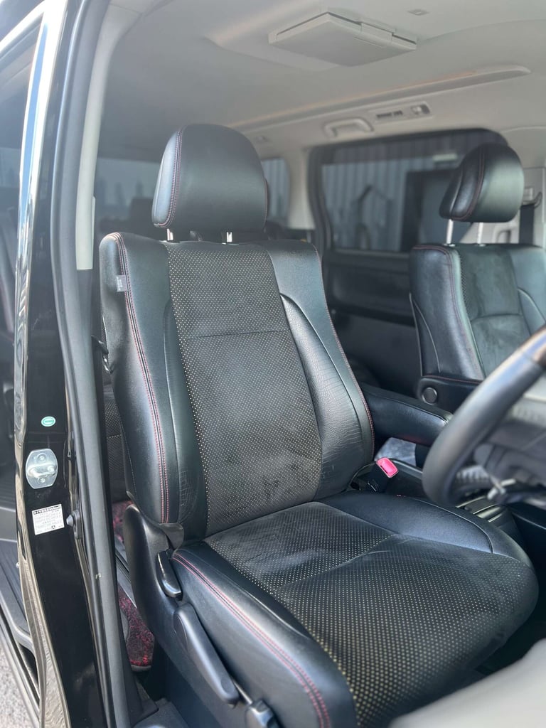 2014 Toyota Vellfire 2.4+GOLDEN EYES+GRADE 4B+FRESH IMPORT+ MPV Petrol Automatic