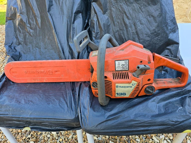 Husqvarna 136 2 stroke chainsaw