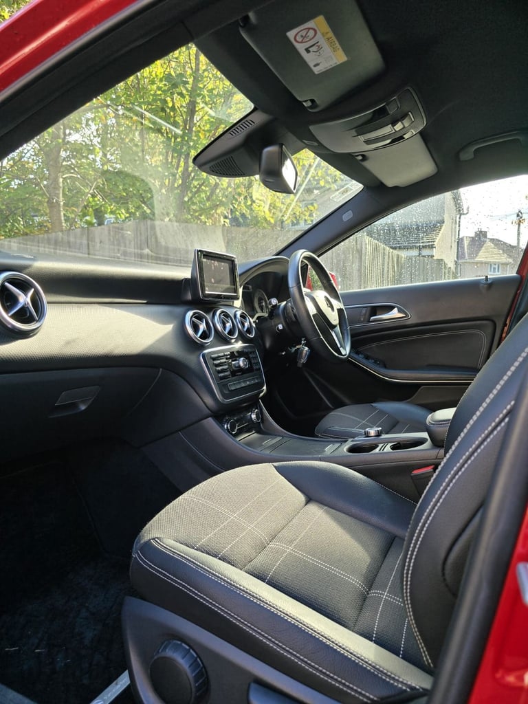 MERCEDEZ BENZ A-CLASS 180 1.6 PETROL AUTOMATIC 