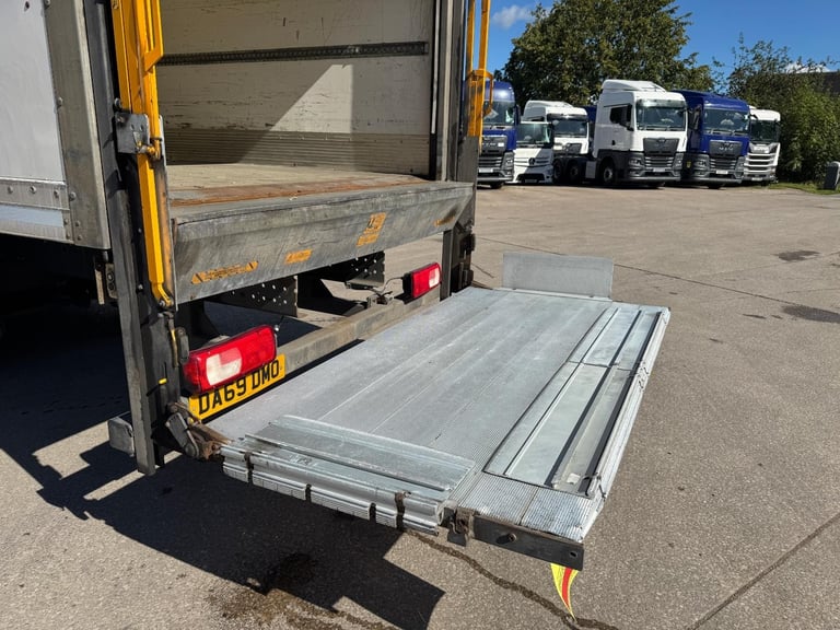 2020 DAF CF 340 6X2 BOX 