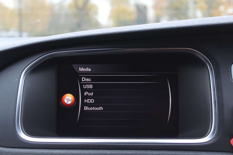 2019 Volvo V40 D3 [4 Cyl 152] Inscription Edition 5dr Geartronic HATCHBACK DIESEL Automatic