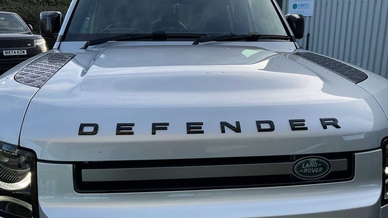 2021 Land Rover Defender 3.0 D300 X-Dynamic HSE 110 5dr Auto SUV Diesel Automatic