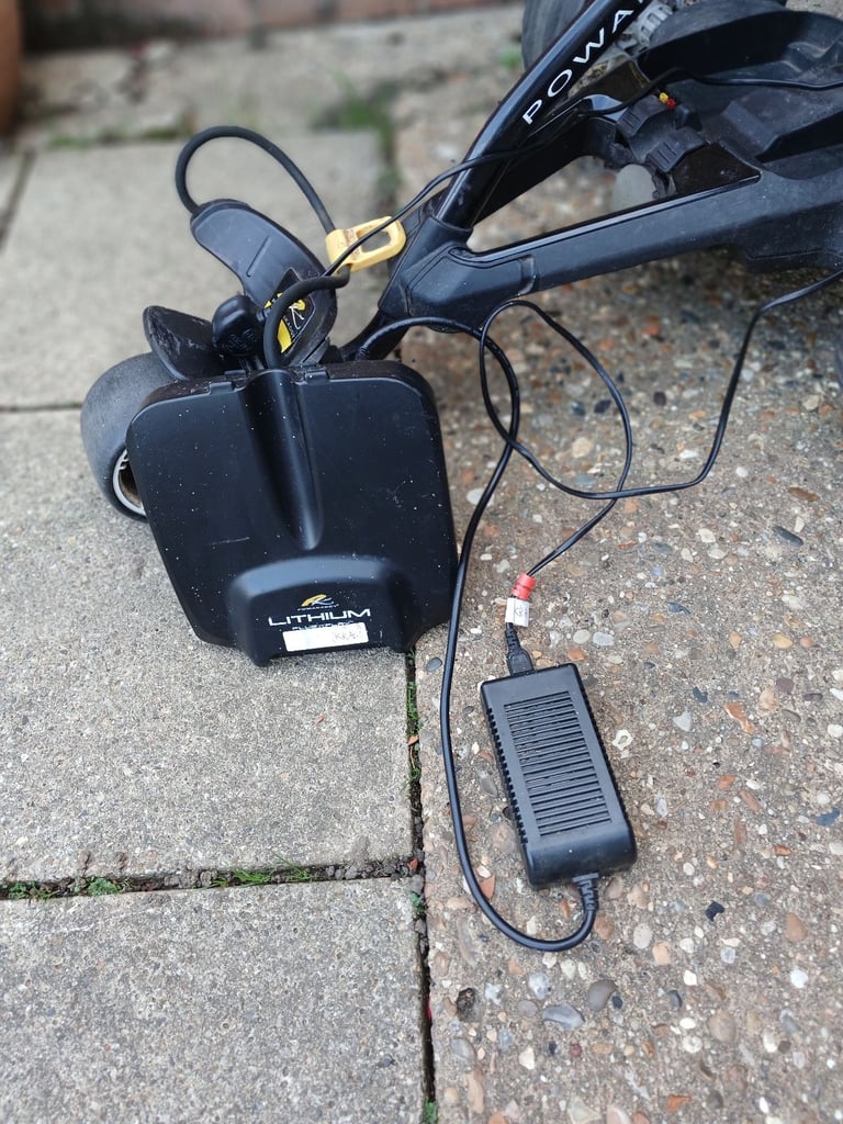 Powercaddy FW3 golf trolley