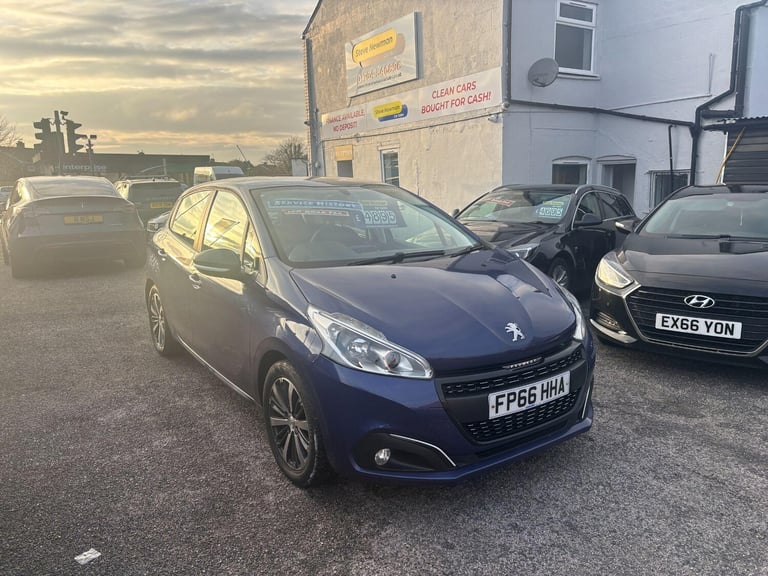  Peugeot 208 1.2 PureTech Active Design Menthol Euro 6 5dr Petrol Manual