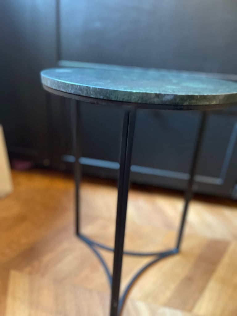 Marble coffee table/bed side table H&M
