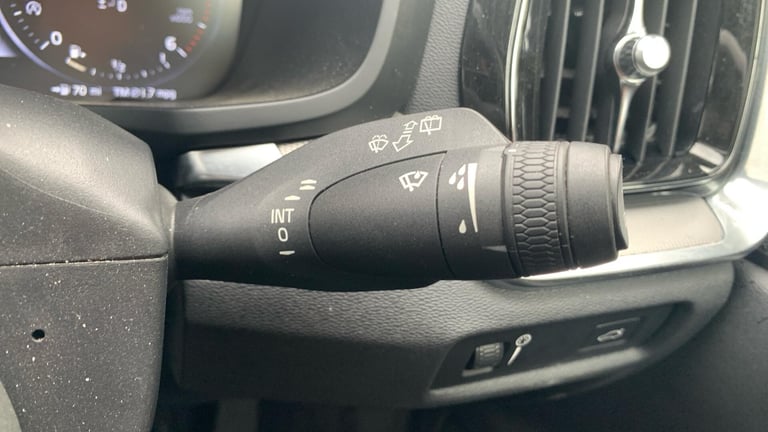 2020 Volvo V60 2.0 D3 Inscription Plus Estate 5dr Diesel Auto Euro 6 (s/s) (150 ps) ESTATE Diesel...