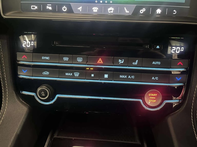 2019 Jaguar F-Pace 2.0 D180 Chequered Flag Auto AWD Euro 6 (s/s) 5dr ESTATE Diesel Automatic