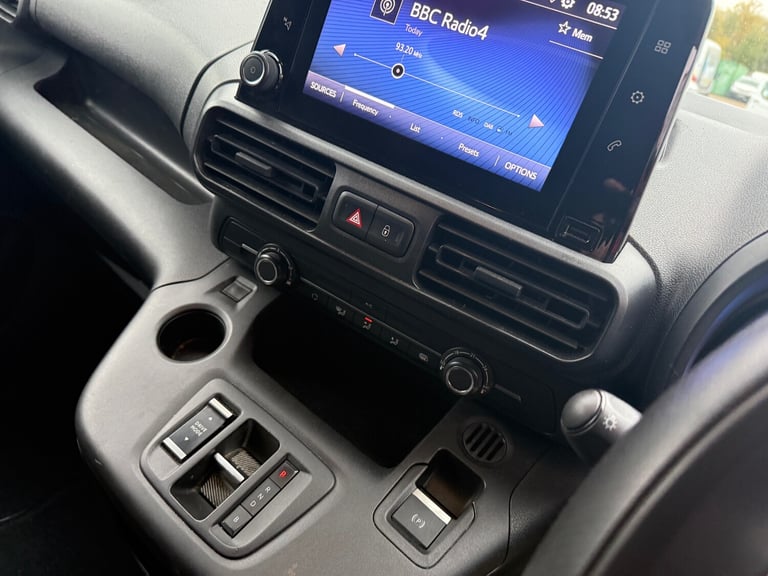 22 TOYOTA PROACE CITY ICON 50KWH AUTO APPLE CAR PLAY LWB ELECTRIC APPLE 