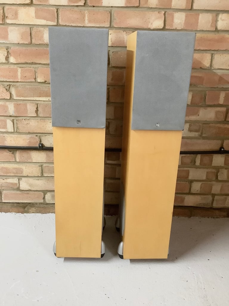 KEF Coda 90 floor standing speakers 125w / 8 ohms