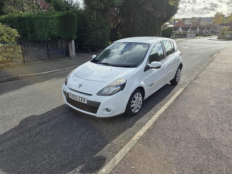 Renault, CLIO, Hatchback, 2012, Manual, 1461 (cc), 5 doors