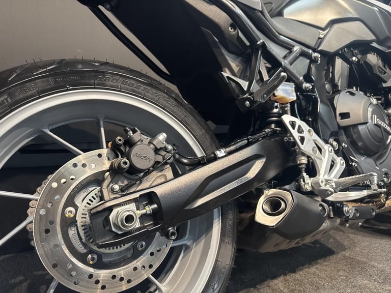 Suzuki GSX-8S Motorcycle Grey 611 Miles