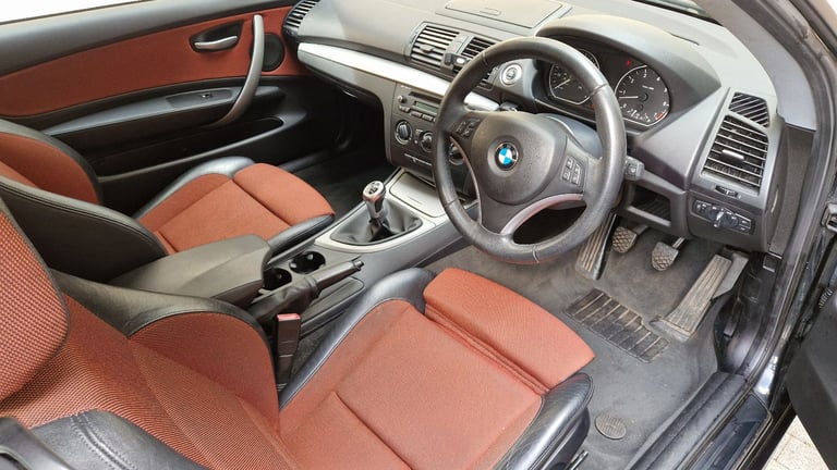BMW, 1 SERIES, Hatchback, 2009, Manual, 1599 (cc), 3 doors