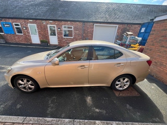 Cheapest lexus,Huge sale and savings on  Lexus, IS, Saloon, 2006, Auto ,2449 (cc), 4 doors
