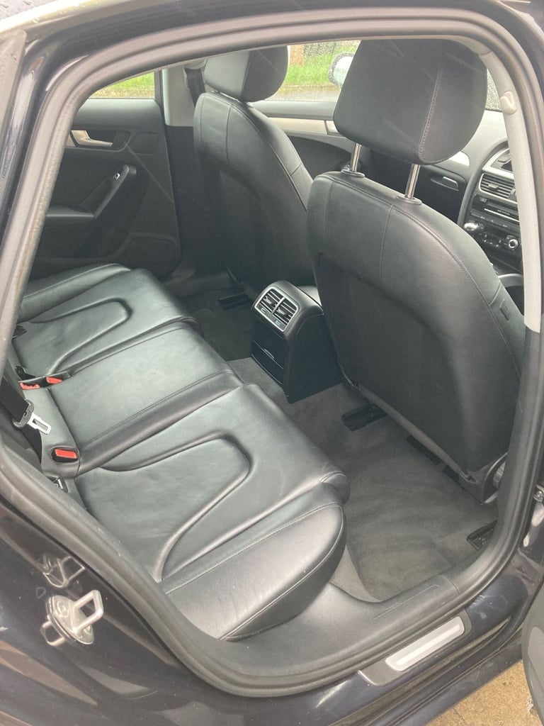 Audi, A4, Saloon, 2015, Manual, 1968 (cc), 4 doors