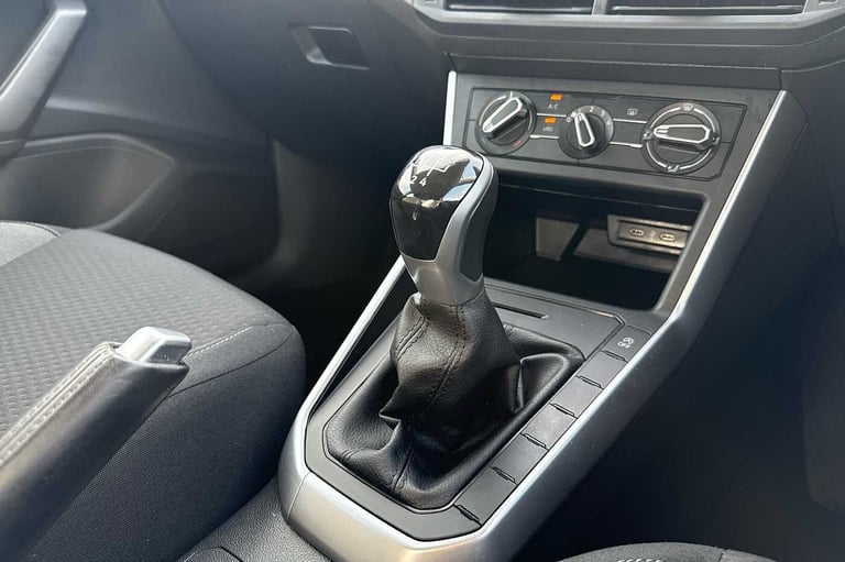 2022 Volkswagen Polo 1.0 TSI Life 5dr Hatchback Petrol Manual