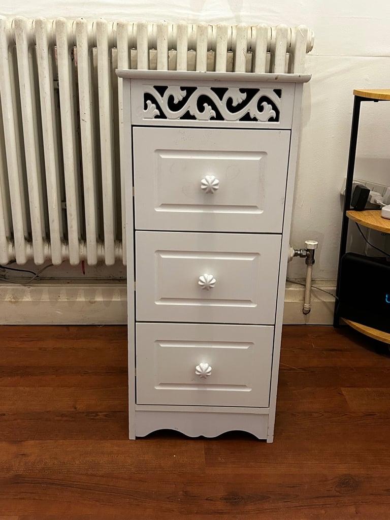 Bed side drawers 