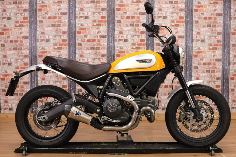 2015 DUCATI SCRAMBLER CLASSIC 800 - 7,663 MILES - TERMIGNONI EXHAUST - SUPERB