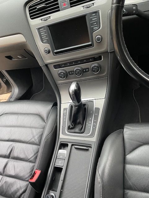 Volkswagen, GOLF, Estate, 2015, Semi-Auto, 1395 (cc), 5 doors