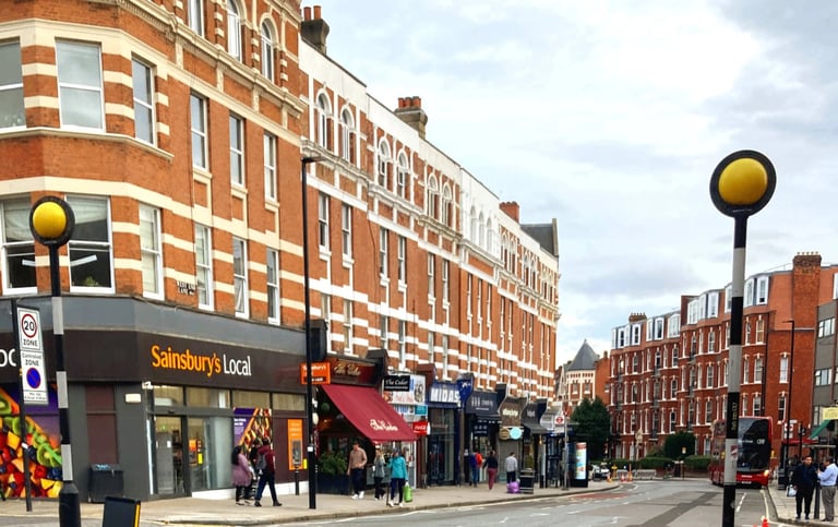 R2SA 2 Bed Flat in West Hampstead NW6