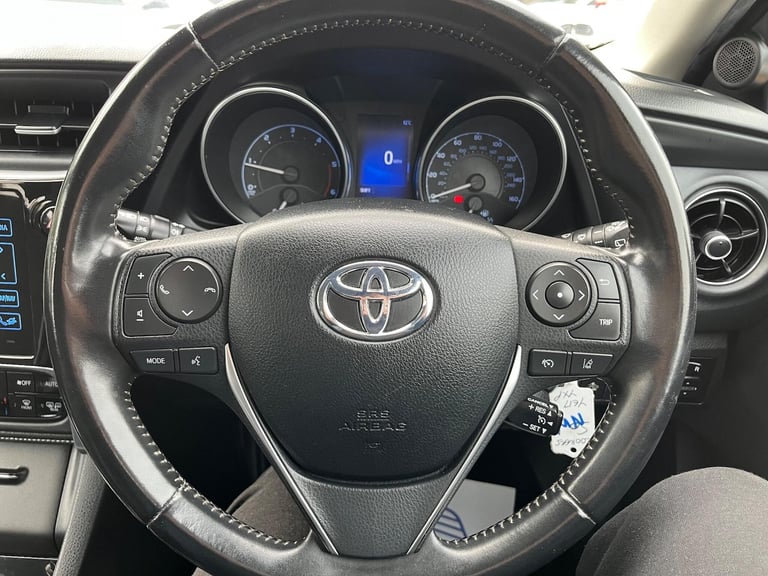 2017 Toyota Auris 1.6 D-4D Business Edition Euro 6 (s/s) 5dr (Safety Sense) HATCHBACK Diesel Manual