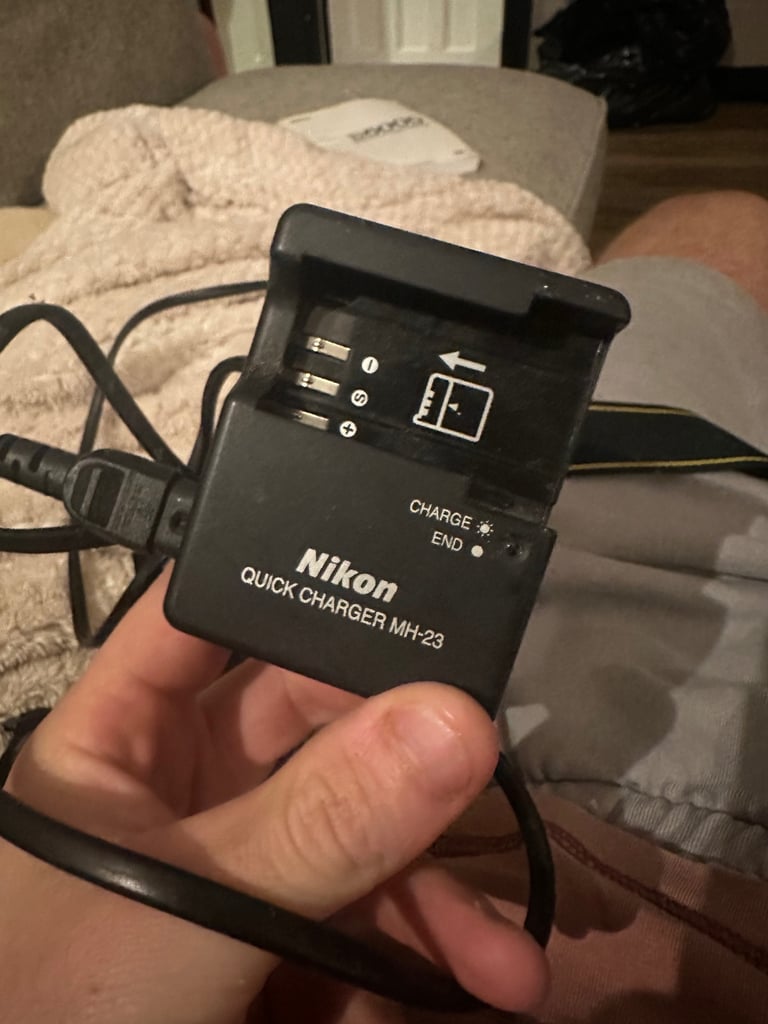 Nixon d5000 digital camera 