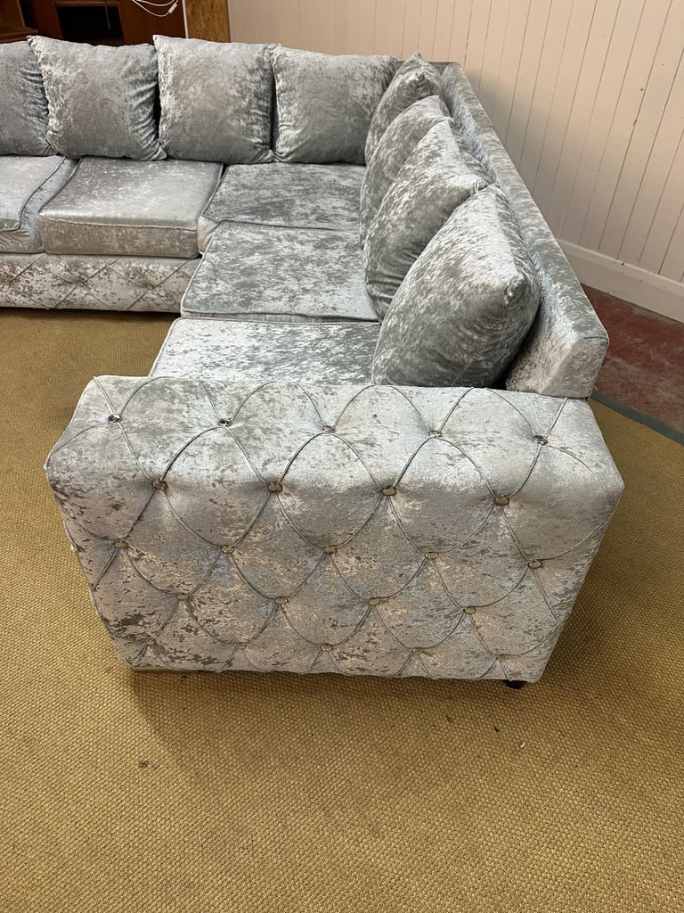 #172 Crush Velvet Silver Corner Sofa - Excellent Condition – Delivery Available