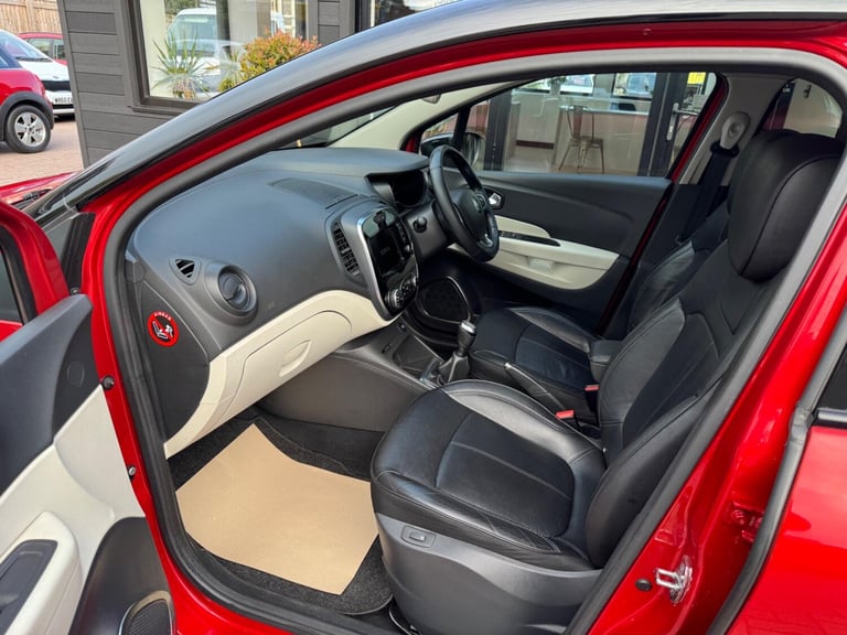 2018 Renault Captur 0.9 TCe ENERGY GT Line Euro 6 (s/s) 5dr HATCHBACK Petrol Manual