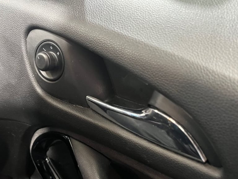 2014 Vauxhall Zafira Tourer 2.0 CDTi SRi MPV 5dr Diesel Manual Euro 5 (130 ps) MPV Diesel Manual