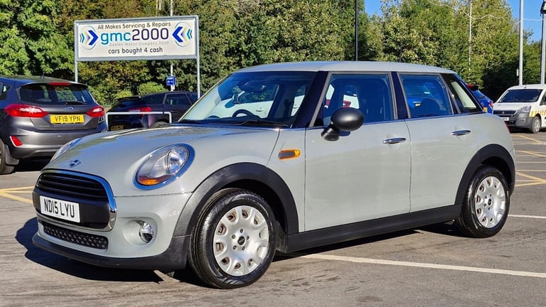 image for 2015 MINI Hatch 1.2 One Hatchback 5dr Petrol Auto Euro 6 (s/s) (102 ps) Hatchback Petrol Automatic