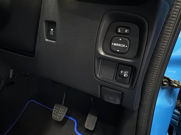 2016 Toyota AYGO 1.0 VVT-i x-cite x-shift Euro 6 5dr HATCHBACK Petrol Automatic