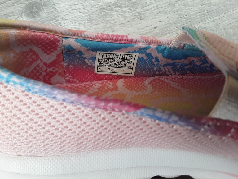 WOMEN'S PINK SKECHERS GOWALK SLIP-ON TRAINERS UK 5. EUR 38. (SWINDON) 