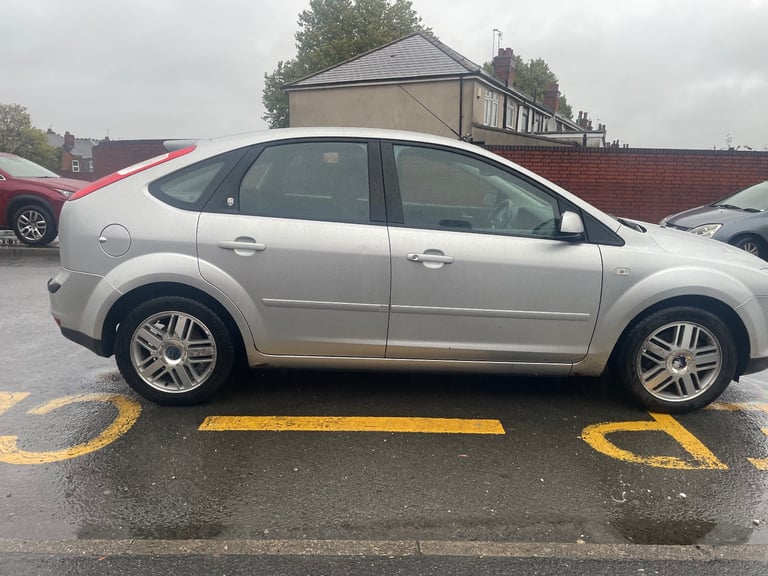 Ford, FOCUS, Hatchback, 2006, Manual, 1596 (cc), 5 doors
