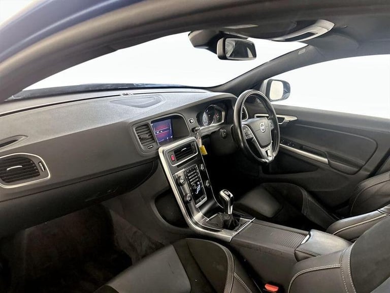 2018 Volvo S60 2.0 D4 R-Design Nav Euro 6 (s/s) 4dr Manual Saloon Diesel Manual