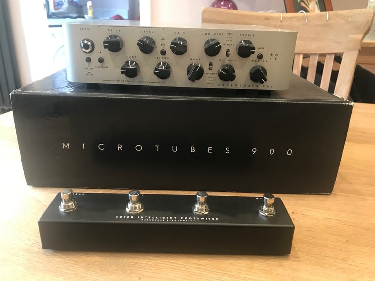 image for Darkglass Electronics Microtubes 900, boxed with super intelligent footswitch, awesome!