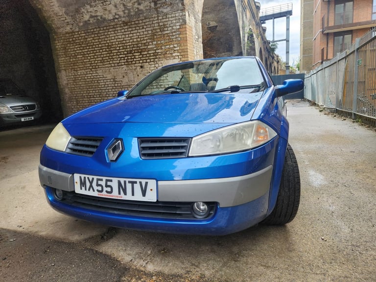 Renault, MEGANE, Convertible, 2005, Manual, 1598 (cc), 2 doors