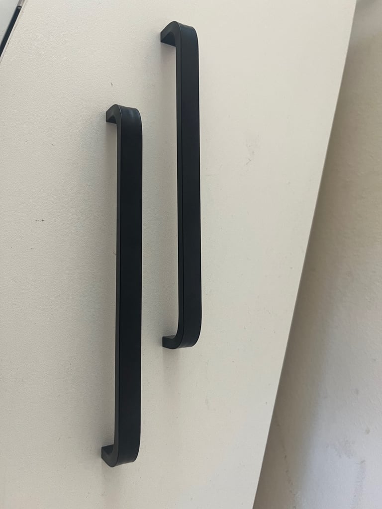 20 x Black Modern Kitchen Cabinet Handles – 160mm (Brand New)