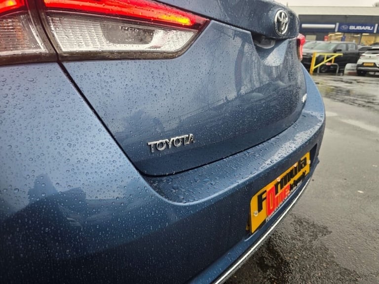 2016 Toyota Auris 1.6 D-4D ICON 5d 110 BHP Hatchback Diesel Manual