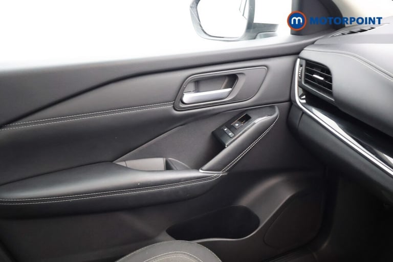 2021 Nissan Qashqai 1.3 DiG-T MH Premiere Edition 5dr HATCHBACK PETROL Manual